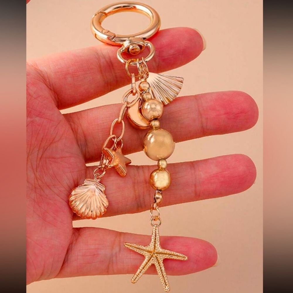 🐚NEW Summer Beach Starfish Bag Charm/Keychain🐚 - Picture 2 of 3